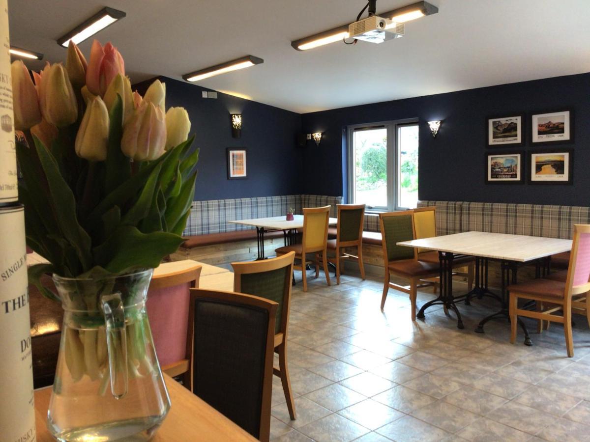 Loch Ness Backpackers Lodge Drumnadrochit Esterno foto