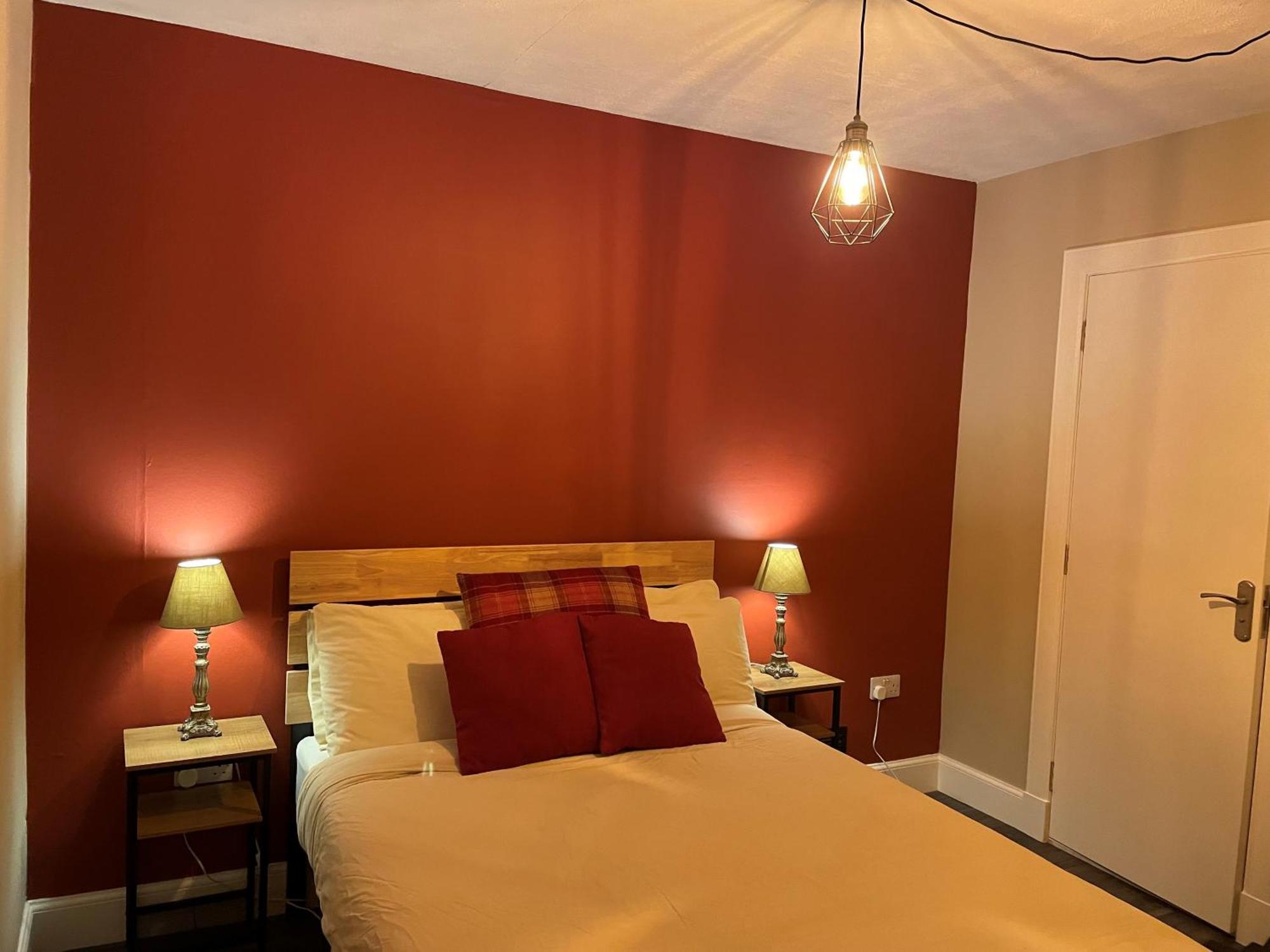 Loch Ness Backpackers Lodge Drumnadrochit Esterno foto